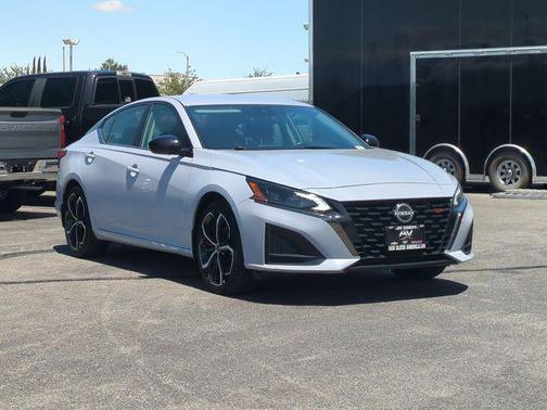 Gun Metallic 2025 Nissan Altima SR FWD