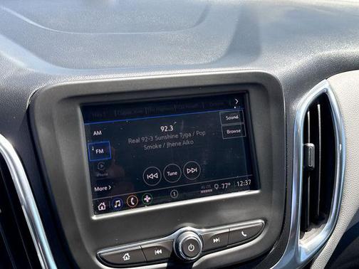 Blue Glow Metallic 2023 Chevrolet Equinox LS