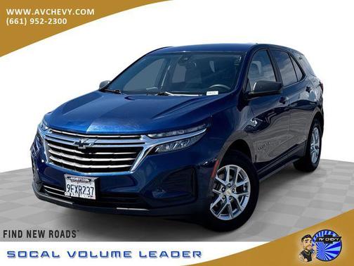 Blue Glow Metallic 2023 Chevrolet Equinox LS
