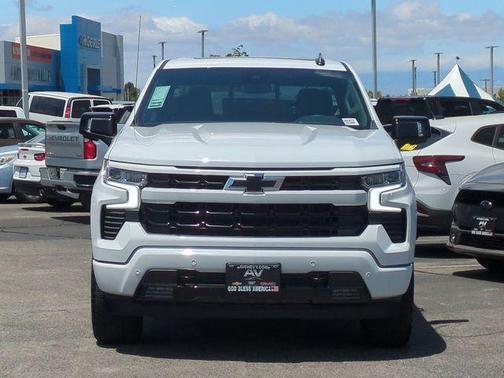 Summit White 2026 Chevrolet Silverado 1500 RST