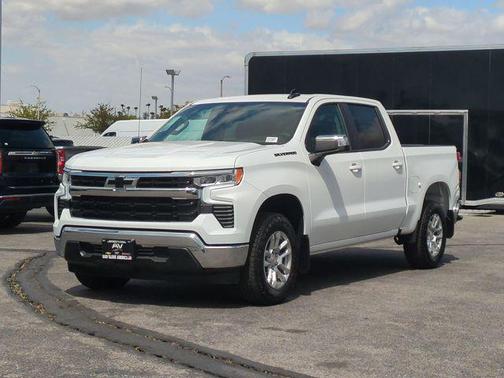 Summit White 2026 Chevrolet Silverado 1500 LT