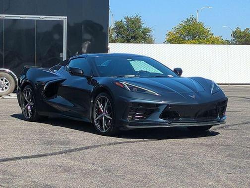 Shadow Gray Metallic 2021 Chevrolet Corvette Stingray w/2LT