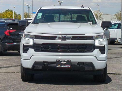 Summit White 2026 Chevrolet Silverado 1500 RST