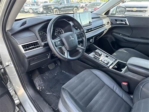 2023 Mitsubishi Outlander SE 2.5 2WD