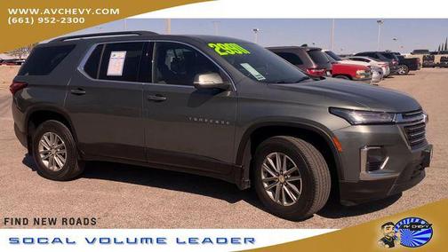Silver Sage Metallic 2023 Chevrolet Traverse LT Cloth
