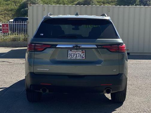 Silver Sage Metallic 2023 Chevrolet Traverse LT Cloth