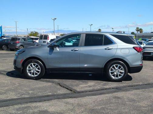 Sterling Gray Metallic 2023 Chevrolet Equinox 1LT