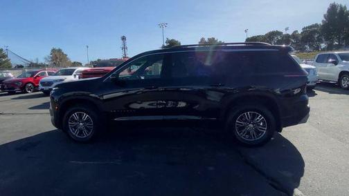 Mosaic Black Metallic 2026 Chevrolet Traverse LT