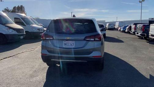 Sterling Gray Metallic 2024 Chevrolet Equinox 1LT