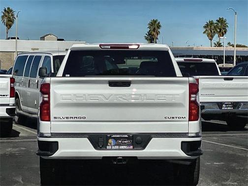 2026 Chevrolet Silverado 1500 Custom