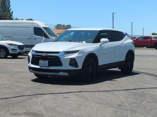 Summit White 2022 Chevrolet Blazer 2LT