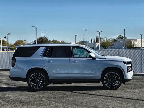 2026 Chevrolet Tahoe 4WD High Country