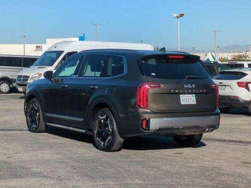 Dark Moss 2025 Kia Telluride S