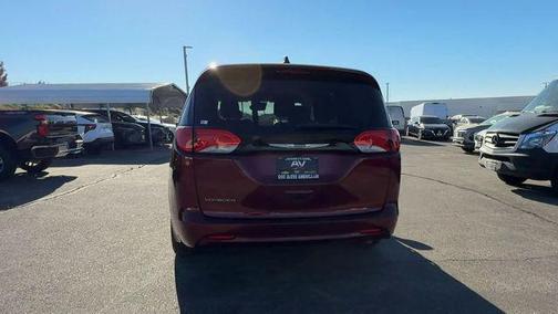 Velvet Red Pearlcoat 2023 Chrysler Voyager LX