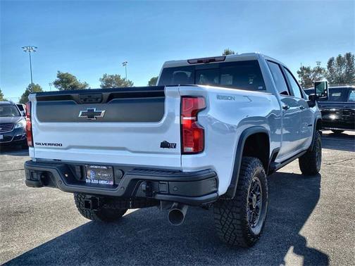 2026 Chevrolet Silverado 2500 Crew Cab, Standard Bed, XR2, 4WD