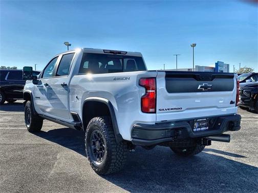 2026 Chevrolet Silverado 2500 Crew Cab, Standard Bed, XR2, 4WD