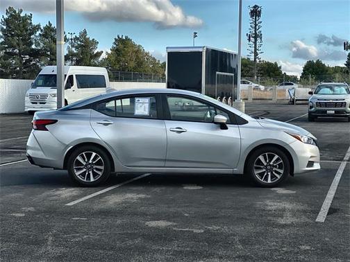 2022 Nissan Versa 1.6 SV