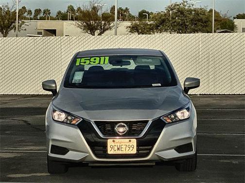 2022 Nissan Versa 1.6 SV