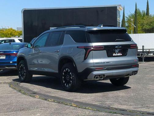 Sterling Gray Metallic 2026 Chevrolet Traverse AWD Z71