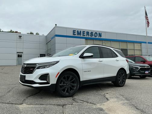 Iridescent Pearl Tricoat 2023 Chevrolet Equinox RS