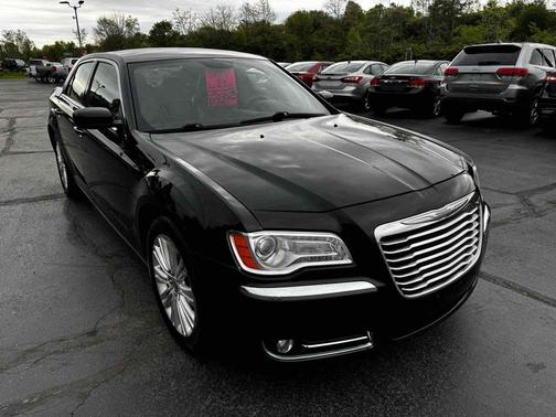 Gloss Black 2013 Chrysler 300 4dr Sdn AWD