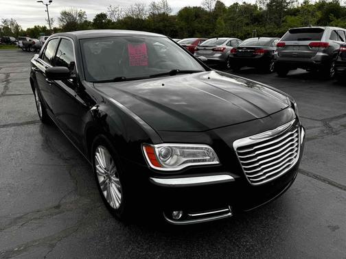 Gloss Black 2013 Chrysler 300 4dr Sdn AWD