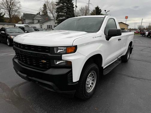 2020 Chevrolet Silverado 1500 4WD Reg Cab 140" Work Truck