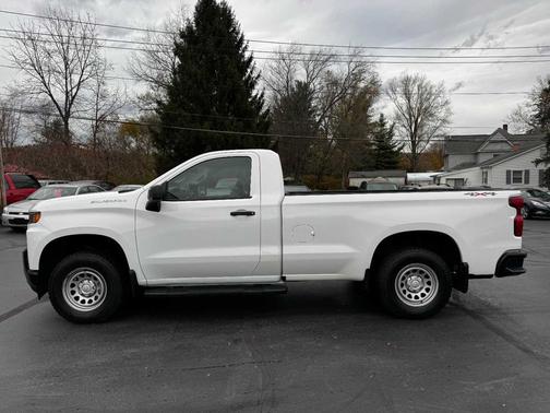 2020 Chevrolet Silverado 1500 4WD Reg Cab 140" Work Truck