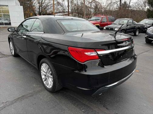2011 Chrysler 200 Limited