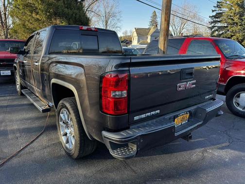 2015 GMC Sierra 1500 4WD Crew Cab 153.0" Denali
