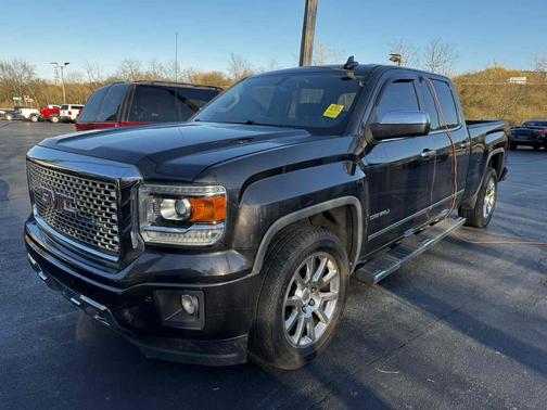 2015 GMC Sierra 1500 4WD Crew Cab 153.0" Denali