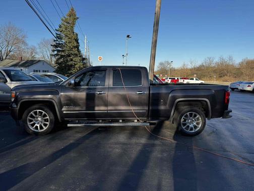 2015 GMC Sierra 1500 4WD Crew Cab 153.0" Denali