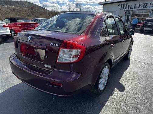 2011 Suzuki SX4 LE Anniversary Edition