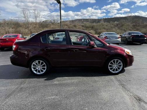 2011 Suzuki SX4 LE Anniversary Edition