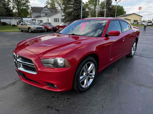 Redline (3) Coat Pearl 2012 Dodge Charger 4dr Sdn SXT Plus AWD