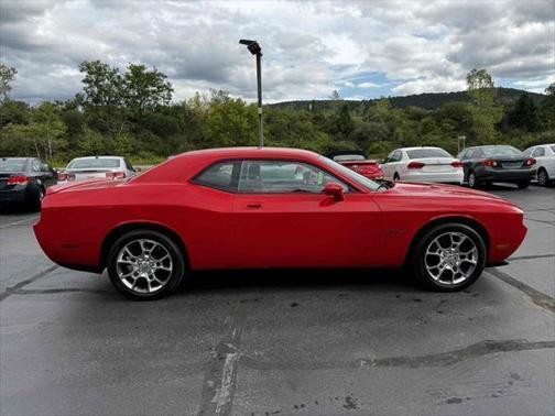 2010 Dodge Challenger SE