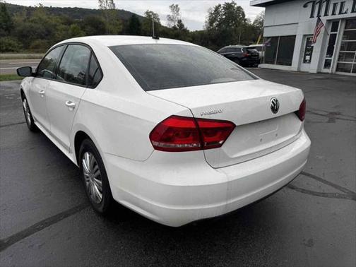 2014 Volkswagen Passat 1.8T Auto S