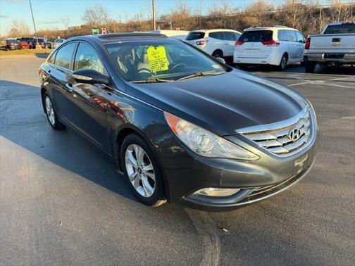 2011 Hyundai SONATA Limited