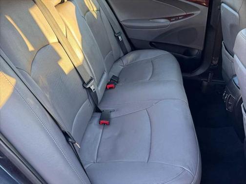 2011 Hyundai SONATA Limited