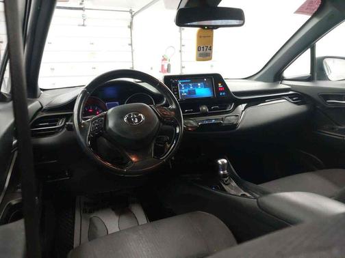 2018 Toyota C-HR XLE