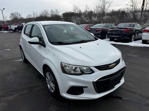 2017 Chevrolet Sonic 5dr HB Auto LT w/1FL