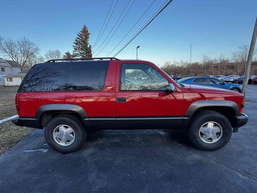 1999 Chevrolet Tahoe 2dr 4WD