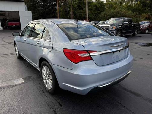 2014 Chrysler 200 LX