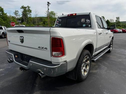 Bright White Clearcoat 2015 RAM 1500 4WD Crew Cab 140.5" Laramie