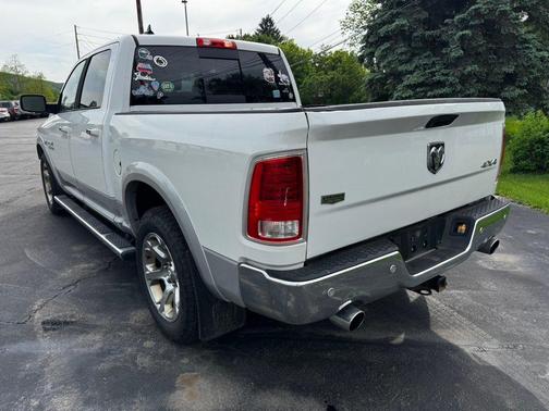 Bright White Clearcoat 2015 RAM 1500 4WD Crew Cab 140.5" Laramie