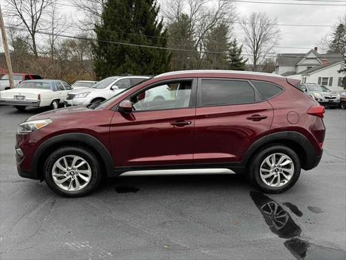 2017 Hyundai TUCSON SE