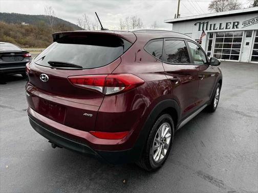 2017 Hyundai TUCSON SE