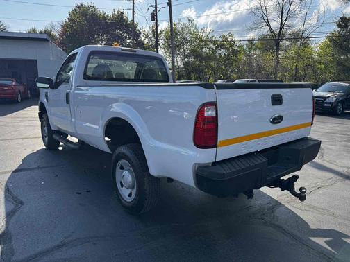 Oxford White 2008 Ford F-350 4WD Reg Cab 137" XL
