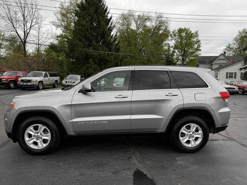 Billet Silver Metallic Clearcoat 2014 Jeep Grand Cherokee 4WD 4dr Laredo