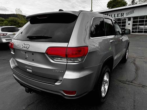 Billet Silver Metallic Clearcoat 2014 Jeep Grand Cherokee 4WD 4dr Laredo